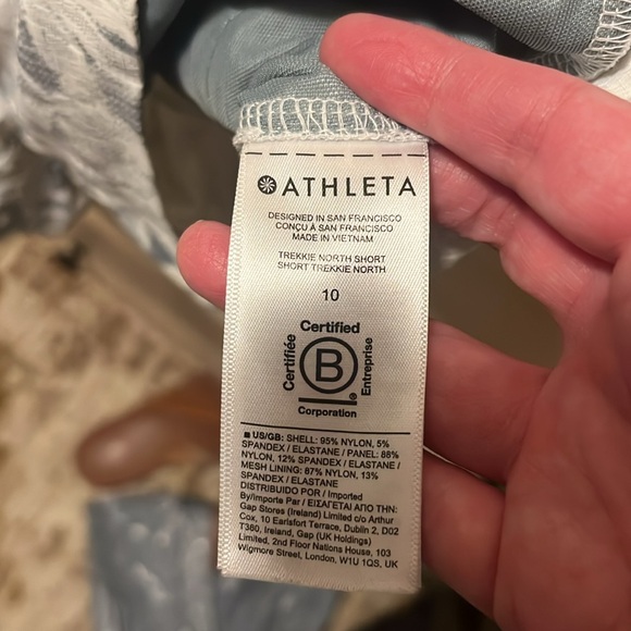 Athleta Trekkie North Short, Mint/Ivory Lace, 10 - Picture 6 of 6